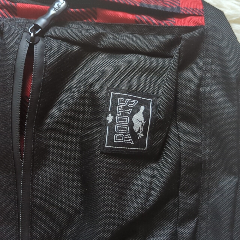 🇨🇦Last drop❤️Roots Canada 🇨🇦 Medium Backpack - Picture 13 of 14